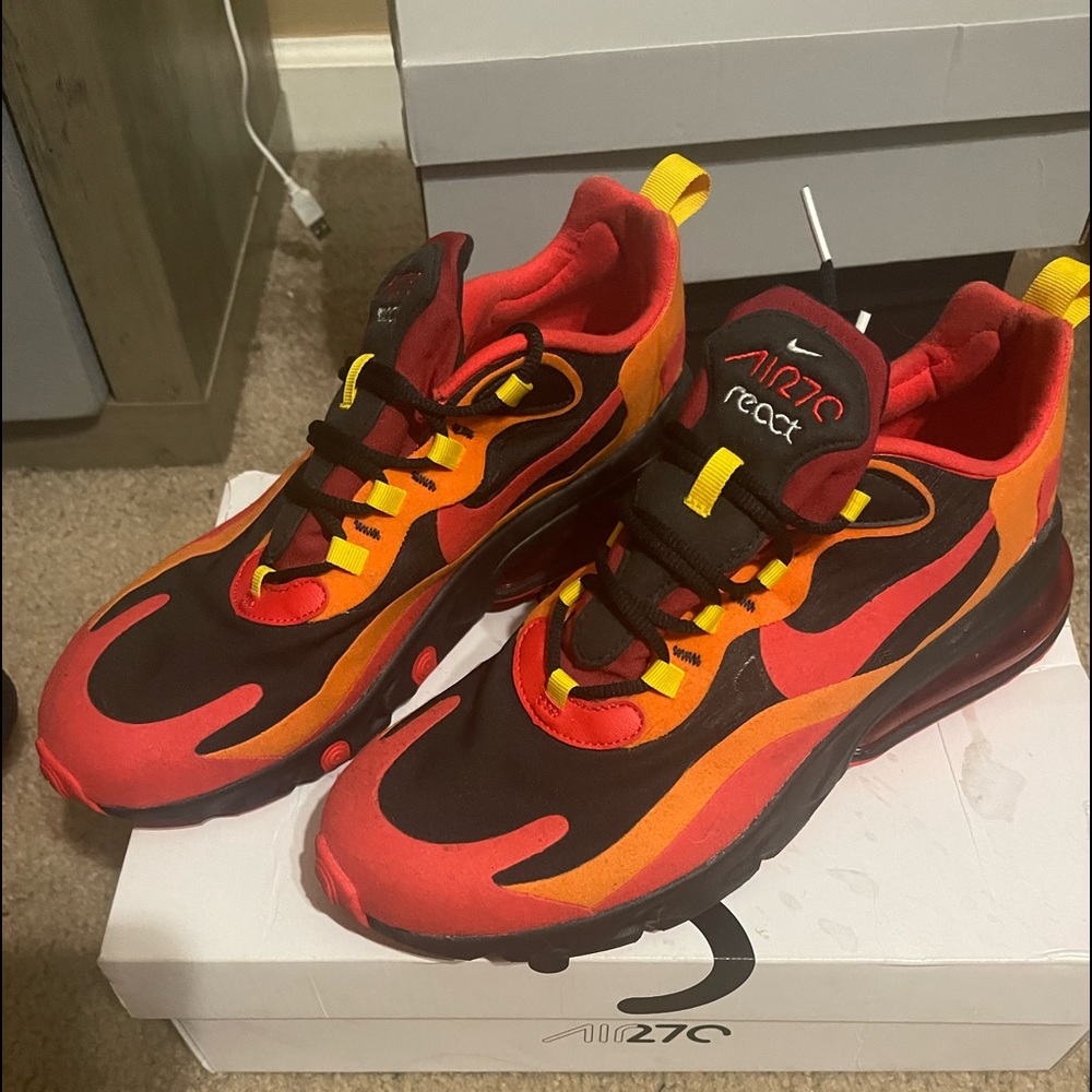 Mens NIKE sneakers